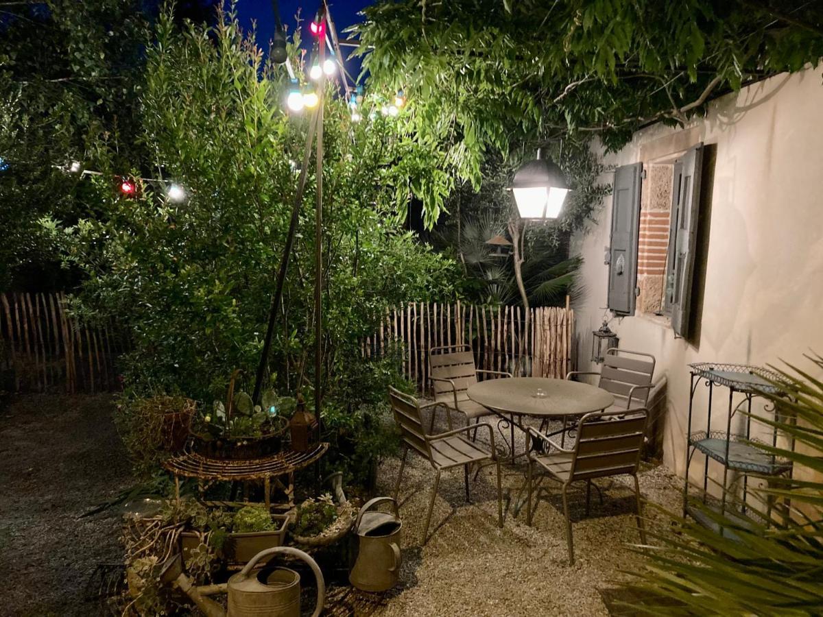 16 Bis-Gite-Hotel-Studio Marssac-sur-Tarn Exterior foto